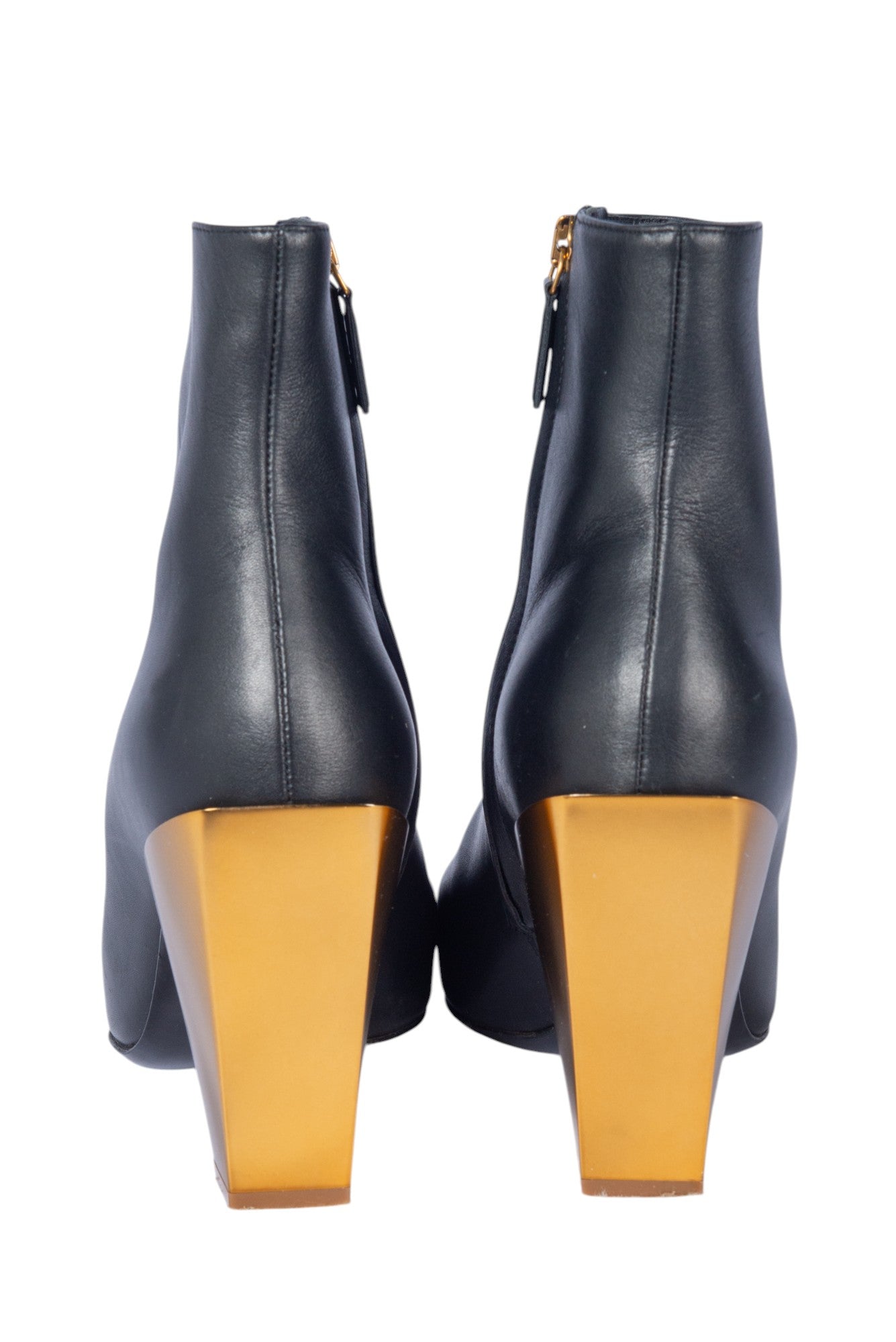 SALVATORE FERRAGAMO Black Leather Teti Boots Size 37