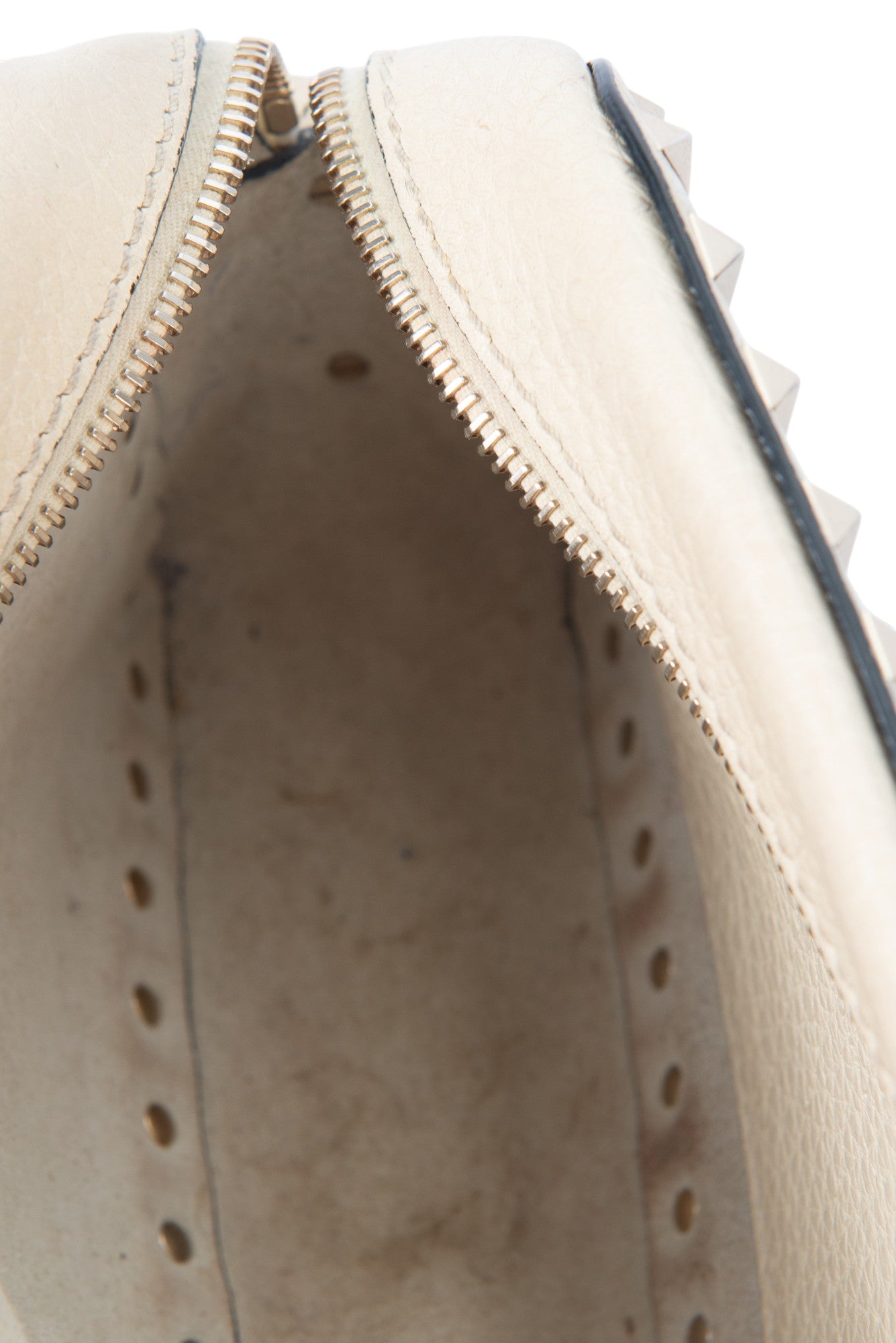 VALENTINO GARAVANI Ivory Leather Rockstud Crossbody Camera Bag