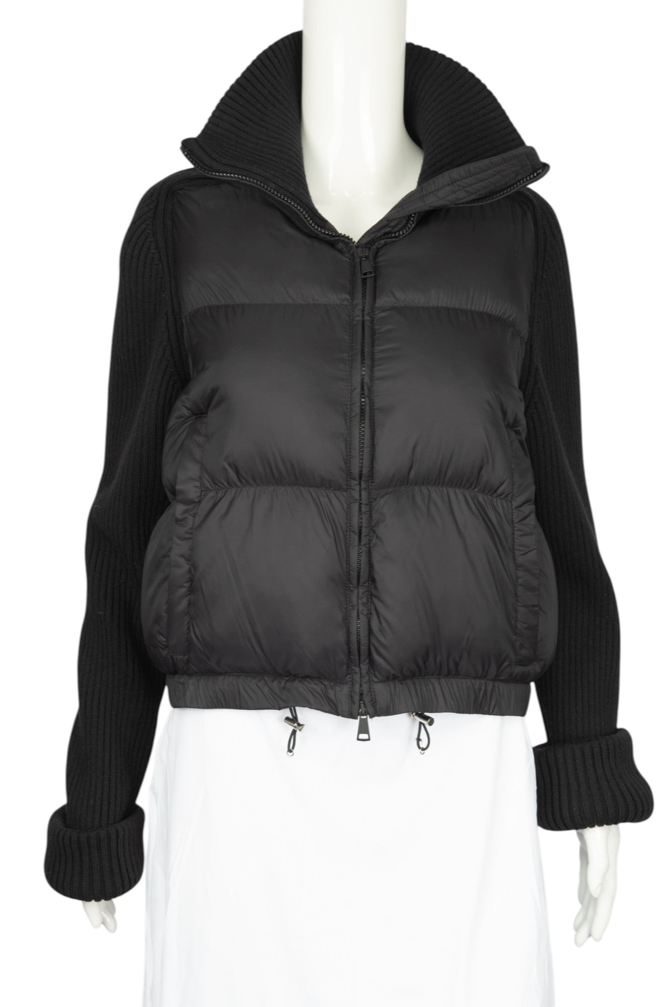 N°21 Black Ribbed-Sleeve Logo Puffer Jacket Coat Size XL