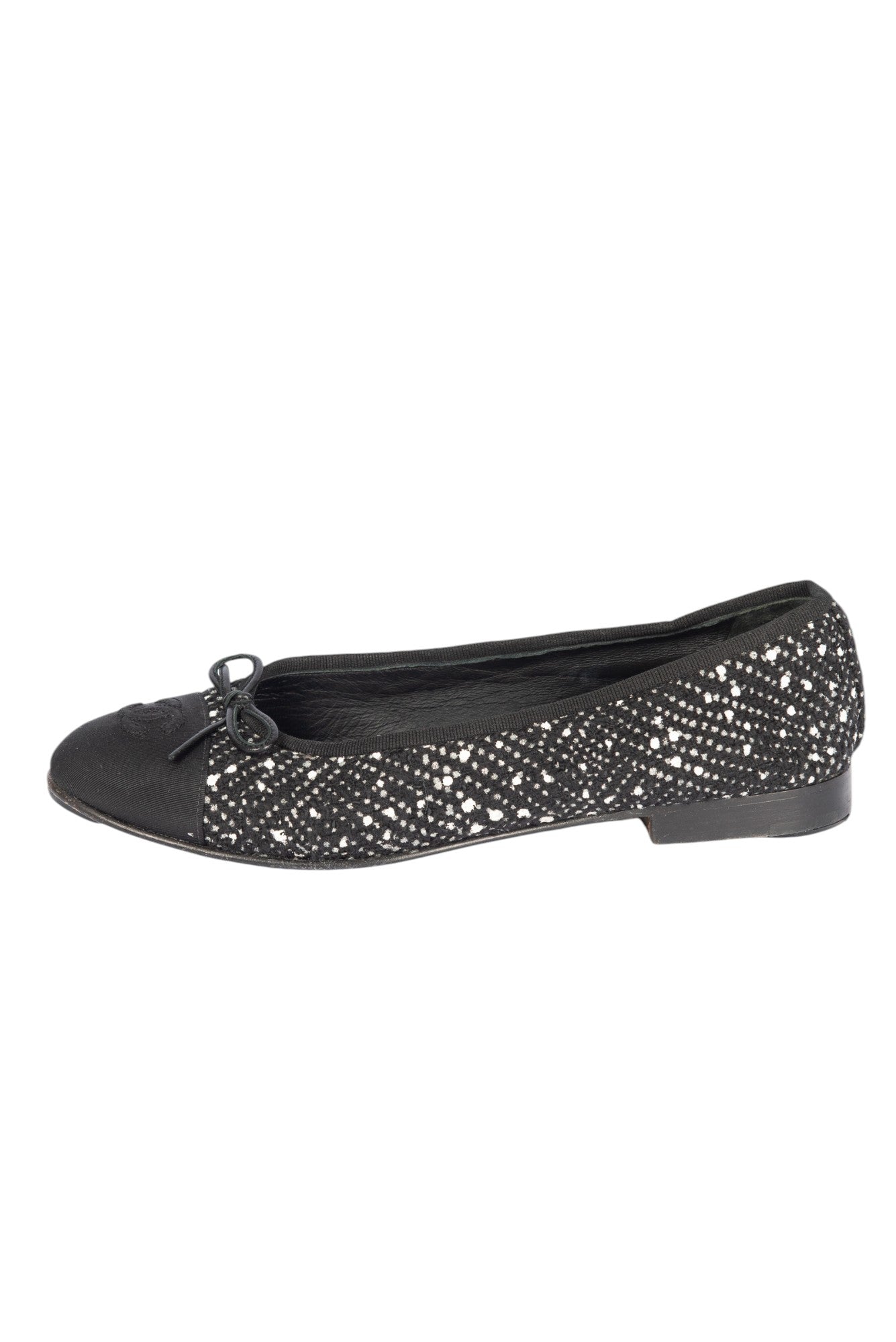 CHANEL Black Tweed CC Cap Toe Ballet Flats Size 37.5 US 7.5