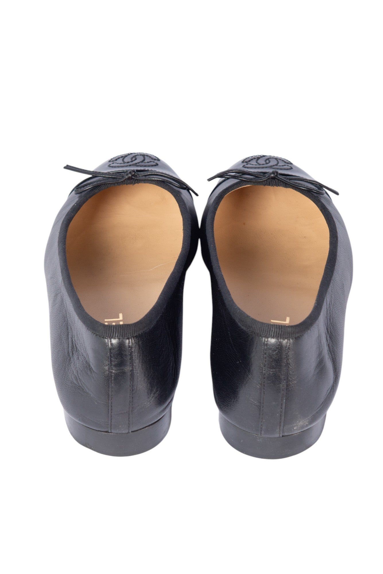 CHANEL Black Leather CC Logo Ballet Flats Size 37.5