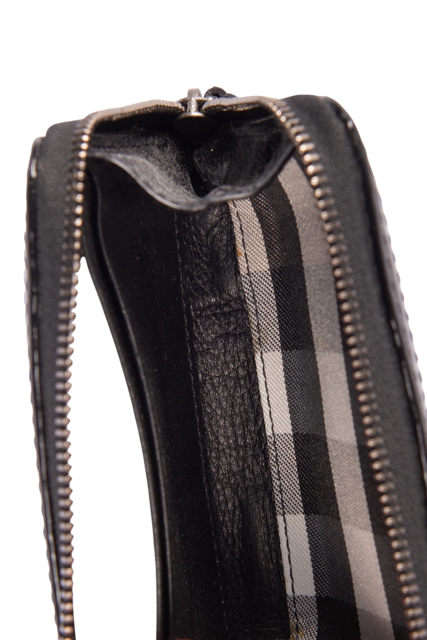 BURBERRY Black Quilted Leather Small Coin Wallet
