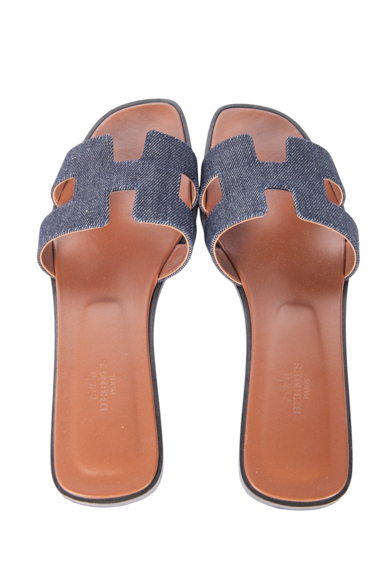 HERMÈS Blue Denim Oran Sandals Size 39.5