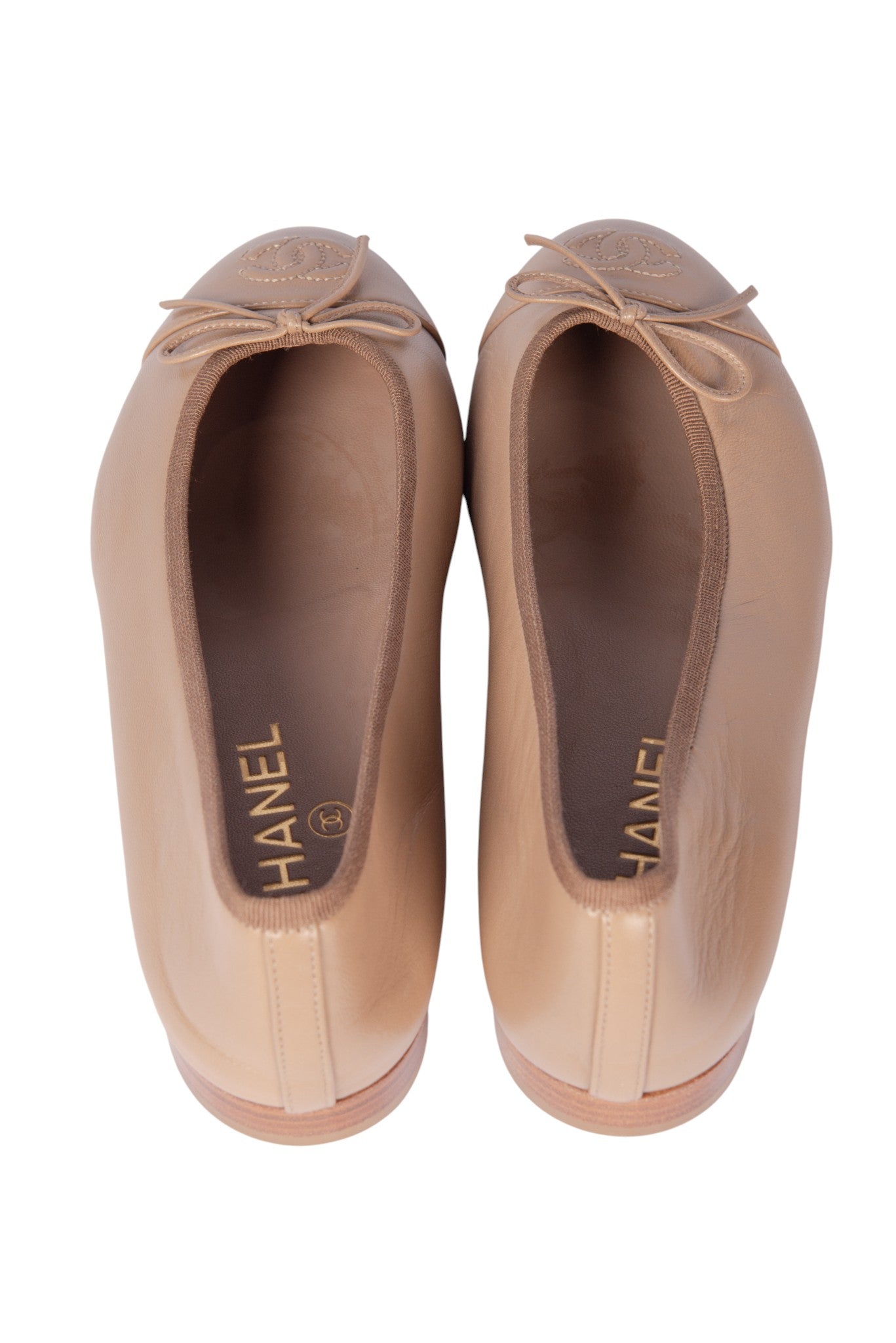 CHANEL Brown Leather Interlocking CC Logo Flats Size 37.5